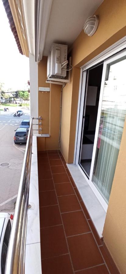 Apartamento junto a paseo Marítimo, centro de Torre del Mar Exterior foto
